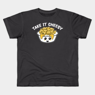 kawaii mac and cheese pun : Take it Cheesy Kids T-Shirt